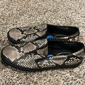 Micheal Kors Slip On